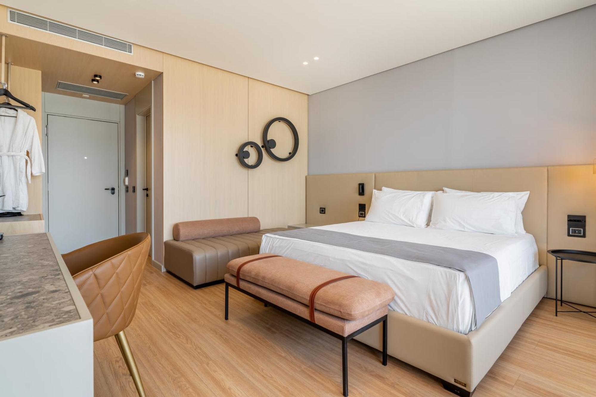 Yacht Premium Hotel Sarande Bilik gambar